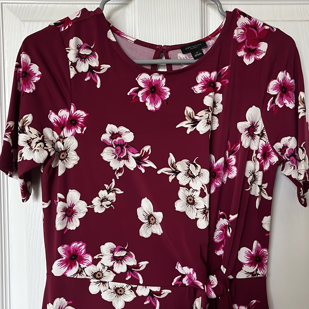 Ann Taylor Factory size small magenta/floral design XS dress